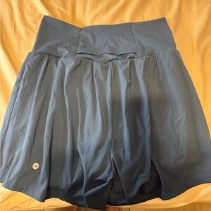 HALARA Teal Active Shorts Size M